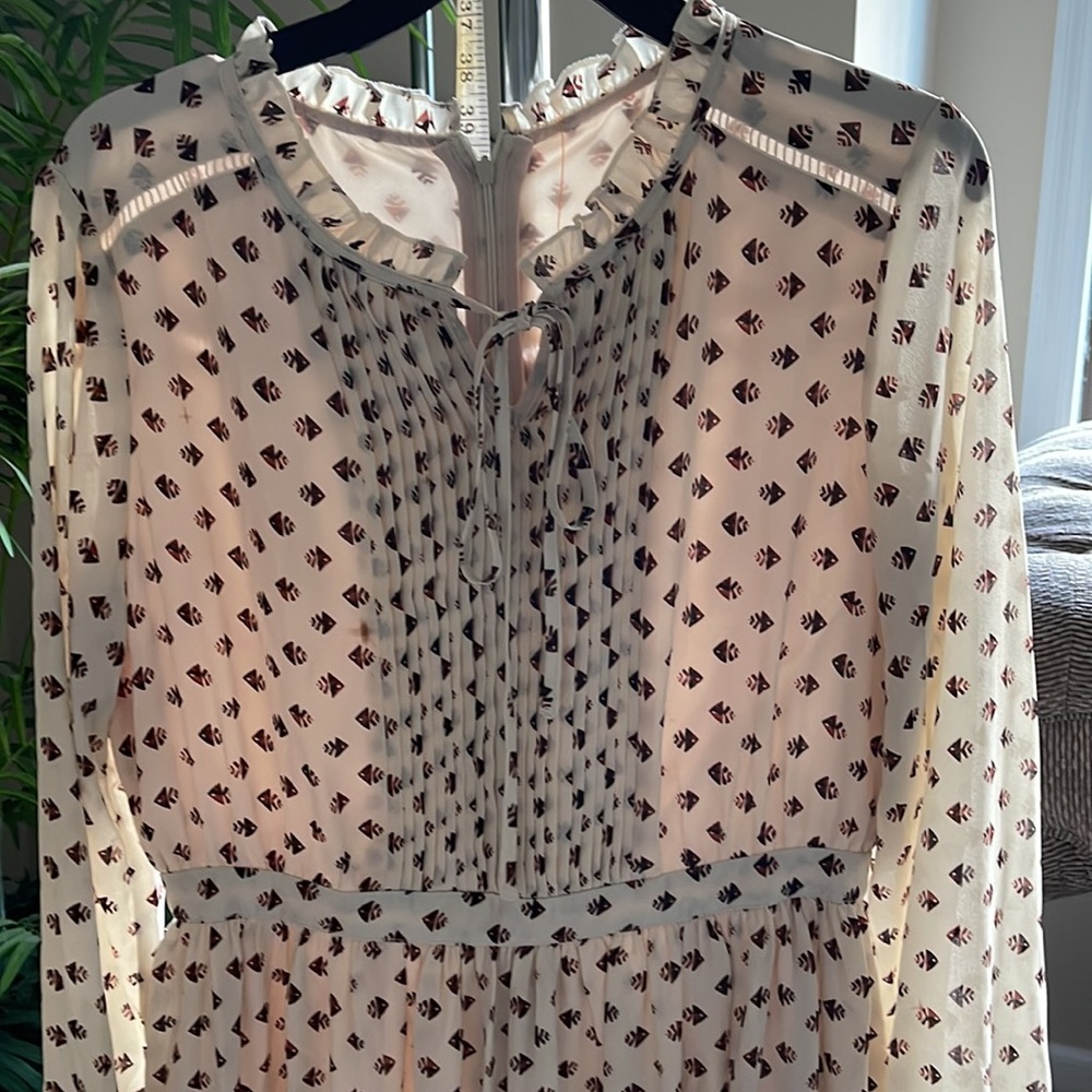 Naguaga Long-Sleeve Dress - Picture 2 of 8
